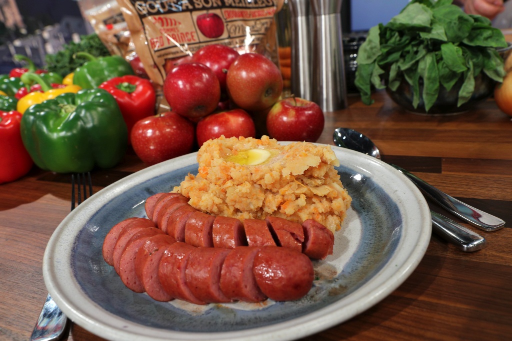 Hutspot with Smoked Sausage - Red Prince® Apple